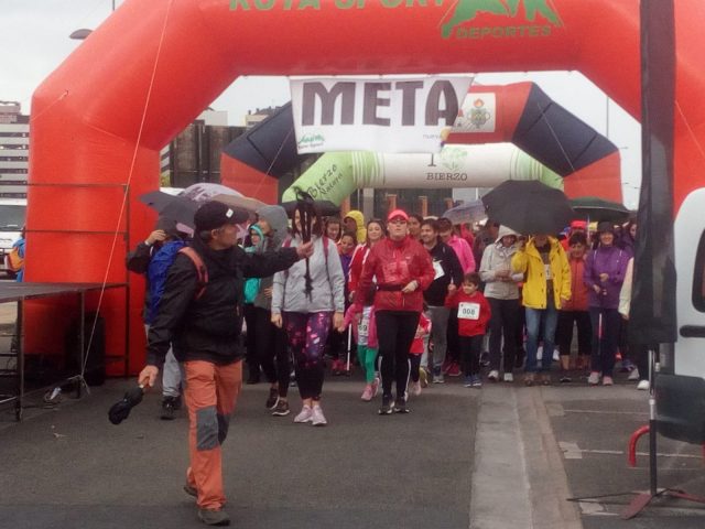 Éxito de convocatoria en la VII Marcha Caminemos para Respirar en Ponferrada
