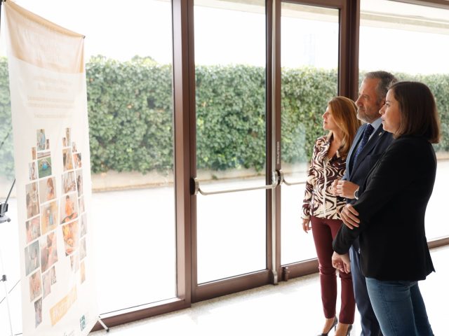 Exposición fotográfica «Los autocuidados de la Fibrosis Quística. La historia interminable que puede cambiar.»